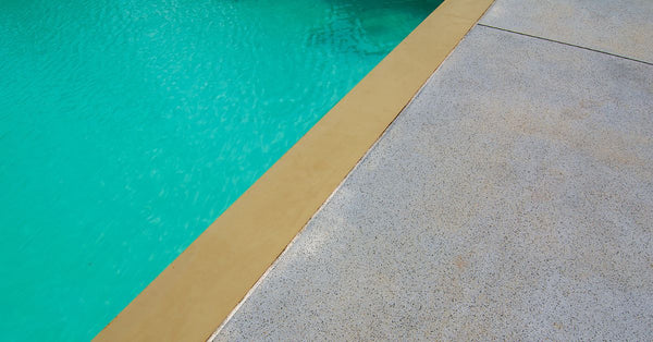 How Thick Should a Concrete Pool Deck Be?